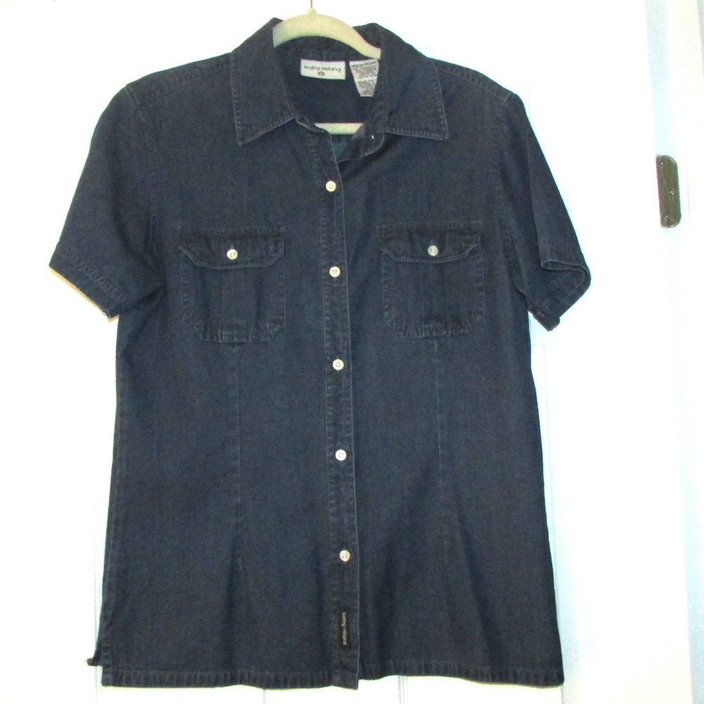 4/$20 🌸 Kathy Ireland Blue Jean Blouse Size Med